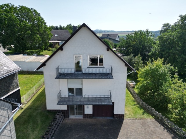 Detached house at a bargain price in Walhausen