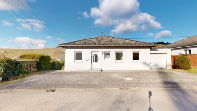 A smart bungalow in a quiet spot — step-free living all on one floor in Brauneberg