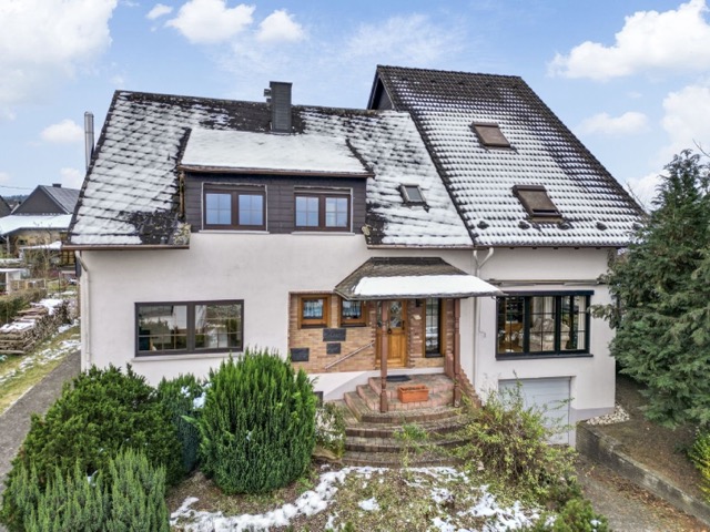 well-kept two-family house near Wittlich in Plein