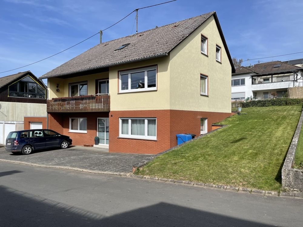Straßenansicht Straßenansicht