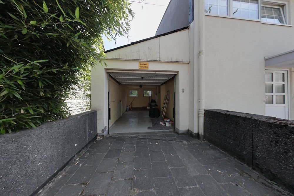 Garage Garage
