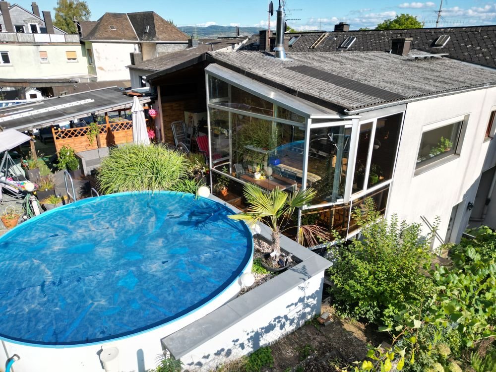 Terrasse und Pool Terrasse und Pool
