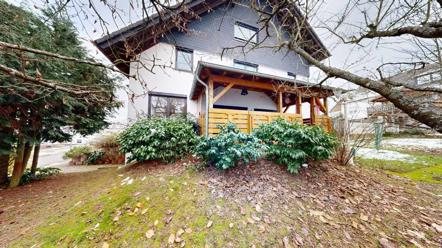 Südseite mit Veranda Südseite mit Veranda