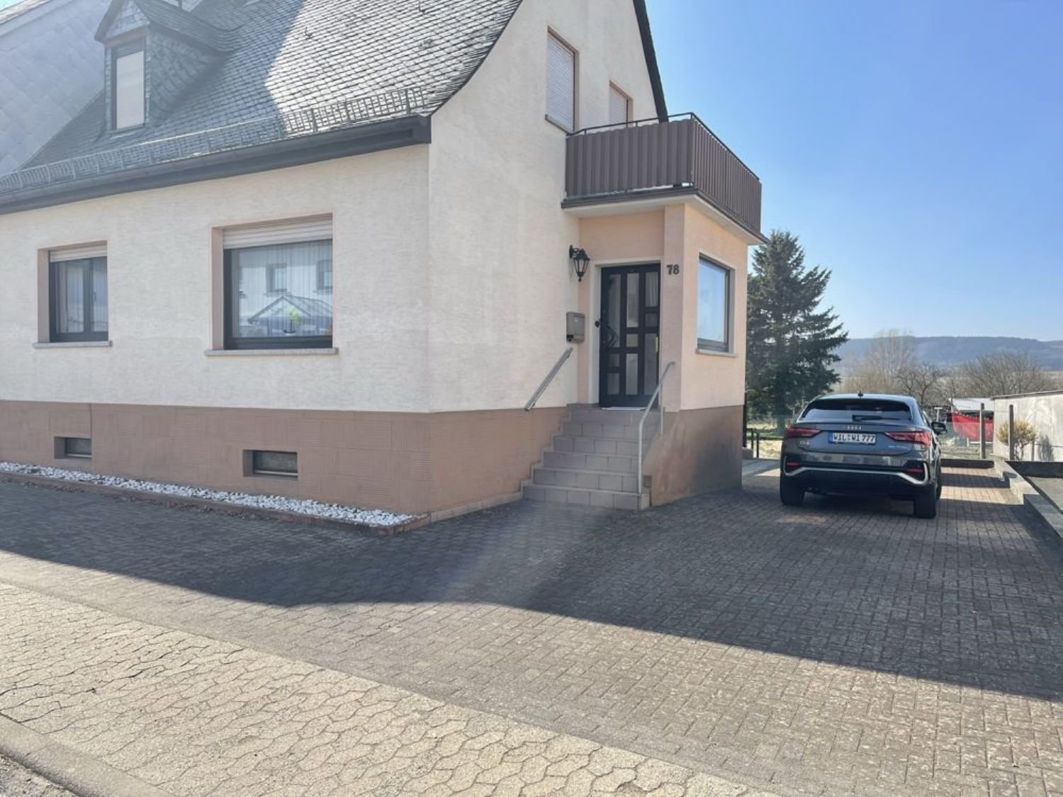 Hofeinfahrt Hofeinfahrt