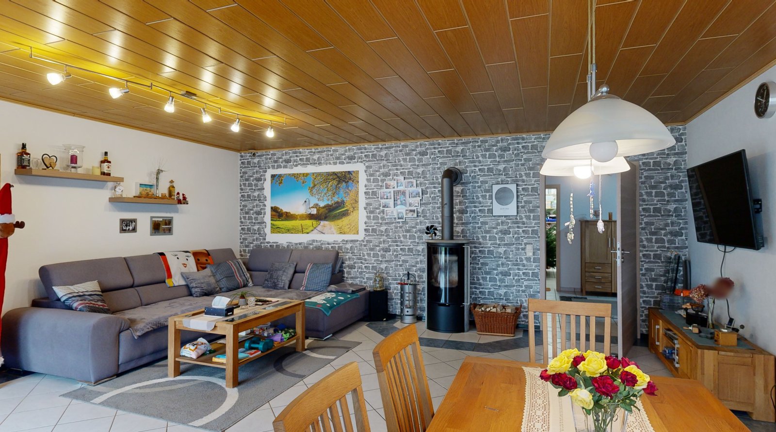 Wohnung 1: Wohn/Ess-Zimmer Wohnung 1: Wohn/Ess-Zimmer