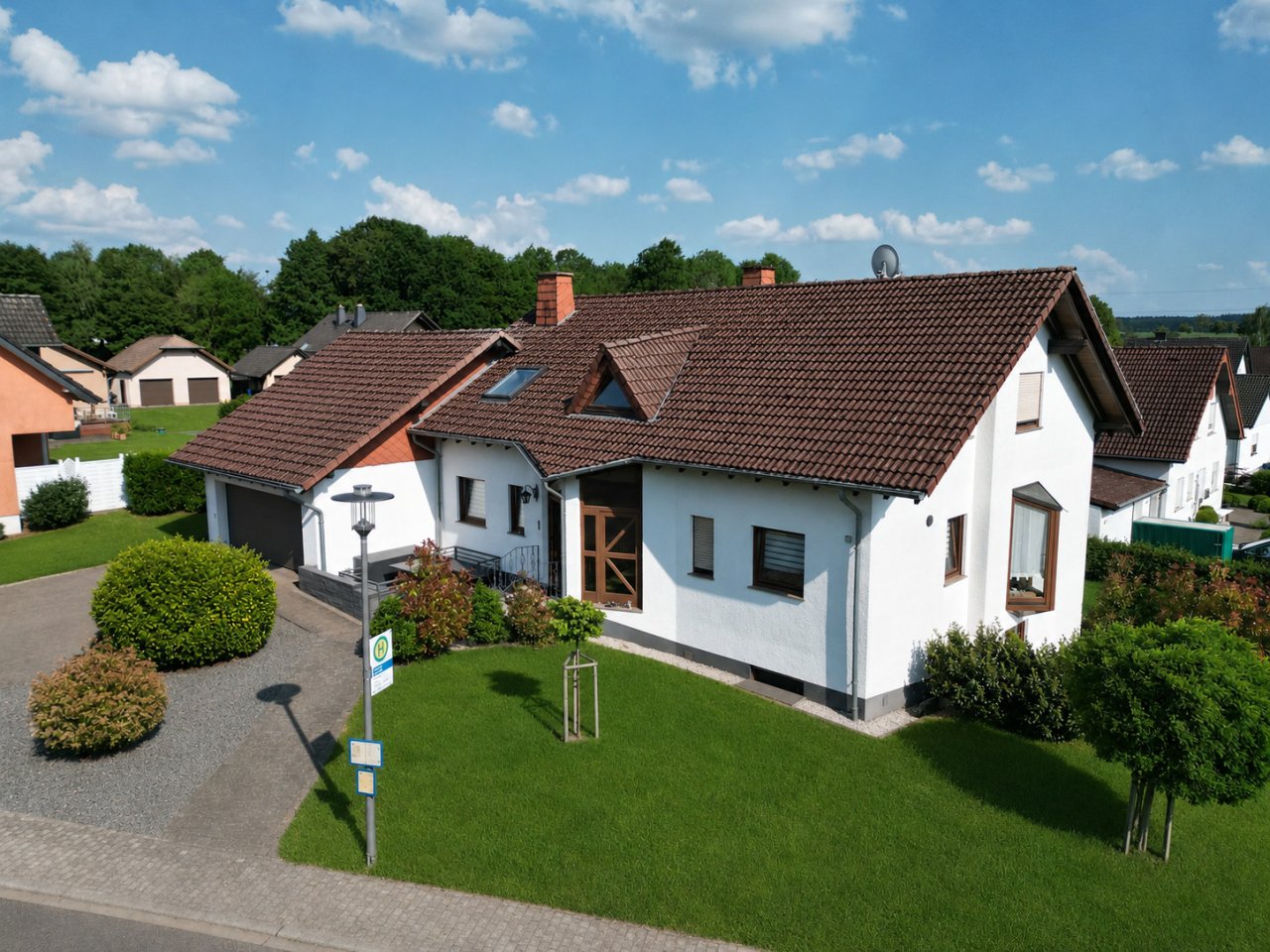 Straßenansicht Straßenansicht